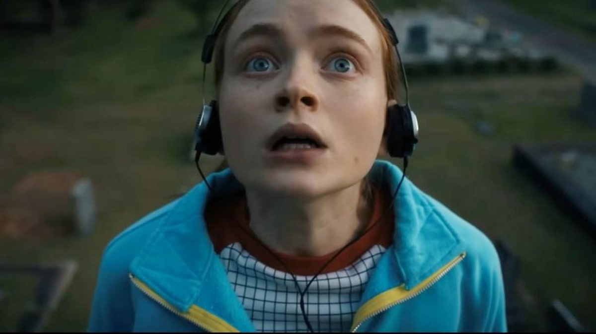 SADIE SINK COMO MAX