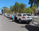 Los trabajadores del sector náutico marcharon hacia Casa de Gobierno, donde entregaron un petitorio. Los trabajadores del sector náutico marcharon hacia Casa de Gobierno, donde entregaron un petitorio.