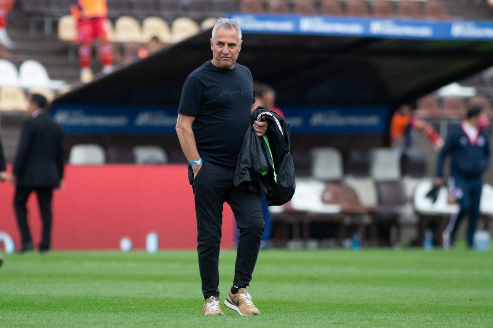 Leonardo Madelón anunció este miércoles su renuncia como entrenador de Platense.