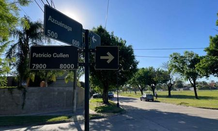 El punto de encuentro de los vecinos fue en Azcuénaga y Patricio Cullen. El punto de encuentro de los vecinos fue en Azcuénaga y Patricio Cullen.