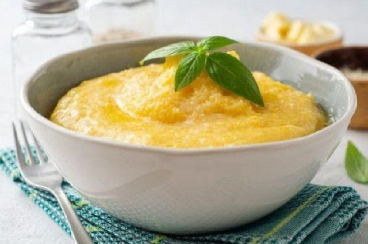 La polenta es una excelente opción para cocinar en casa, ya que es rico y fácil de hacer. La polenta es una excelente opción para cocinar en casa, ya que es rico y fácil de hacer.
