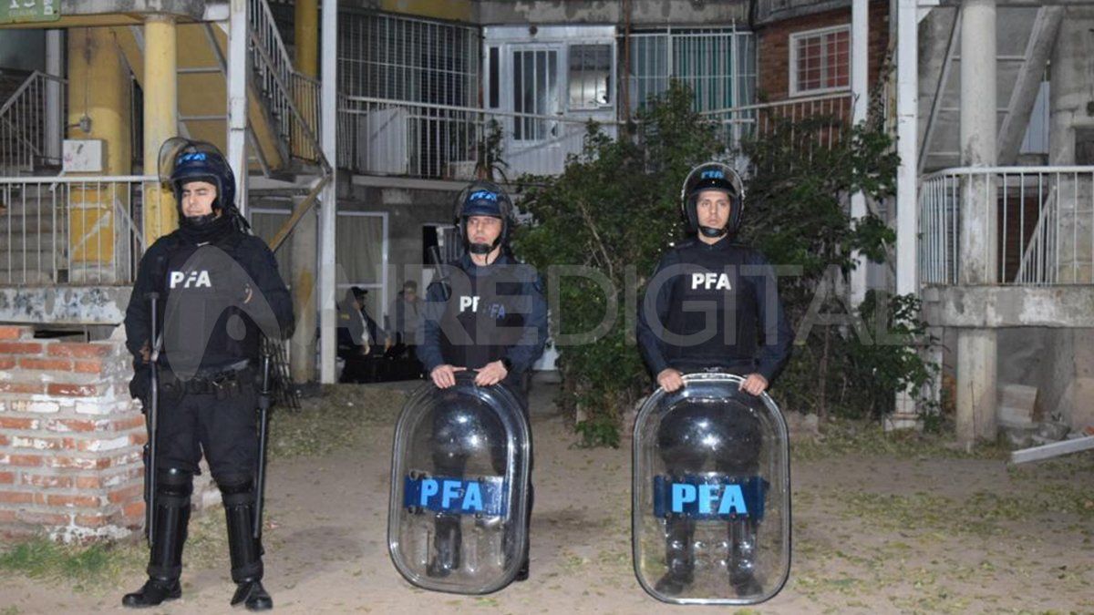 PFA en uno de los allanamientos realizados por la causa contra Bruno. PFA en uno de los allanamientos realizados por la causa contra Bruno.