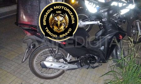 Recuperaron una moto robada en una heladería de Bulevar Pellegrini Recuperaron una moto robada en una heladería de Bulevar Pellegrini