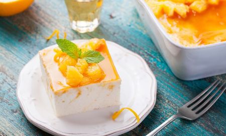 Budín de pan de naranja. Budín de pan de naranja.