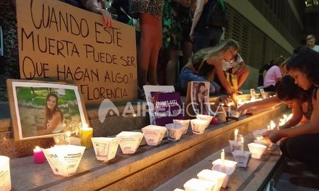 con velas y fotos la sociedad paranaense exigio justicia por fatima acevedo con velas y fotos la sociedad paranaense exigio justicia por fatima acevedo