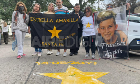 El pasado sábado, pintaron una estrella amarilla para recordar a Francisco Sueldo en el lugar donde se produjo el accidente fatal. El pasado sábado, pintaron una estrella amarilla para recordar a Francisco Sueldo en el lugar donde se produjo el accidente fatal.