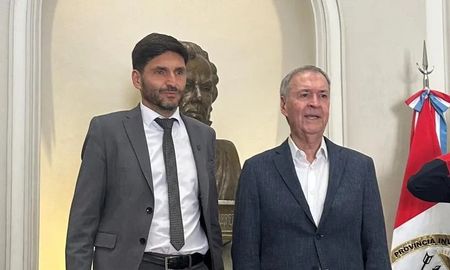 Con la presencia del exgobernador de Córdoba y candidato a diputado nacional, Juan Schiaretti, este miércoles Provincias Unidas se lanzará formalmente en Santa Fe. Con la presencia del exgobernador de Córdoba y candidato a diputado nacional, Juan Schiaretti, este miércoles Provincias Unidas se lanzará formalmente en Santa Fe.