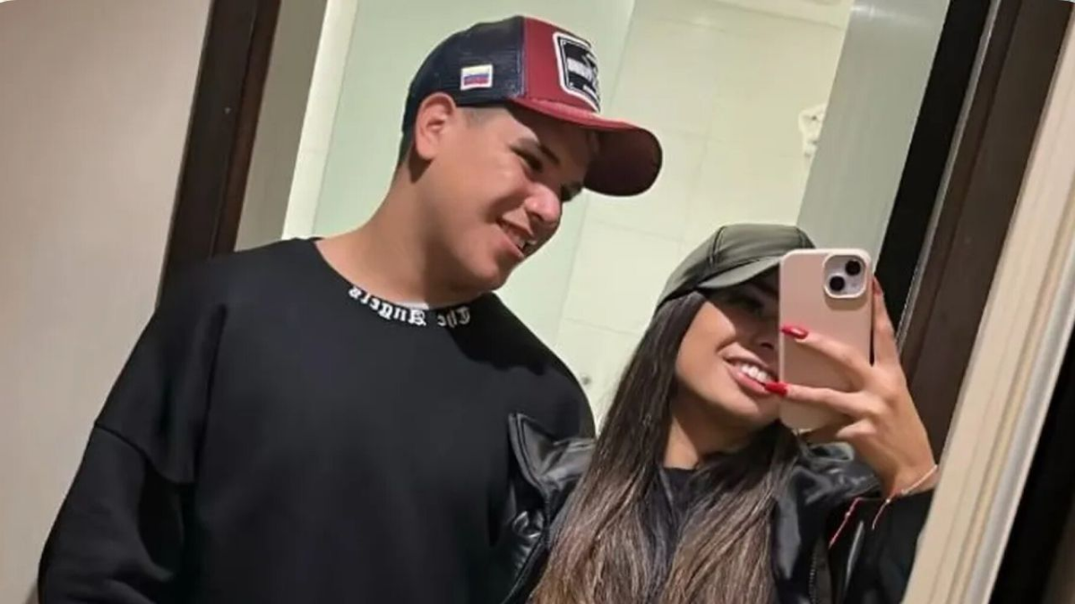 Daniela Celis y Thiago Medina se mudaron juntos.
