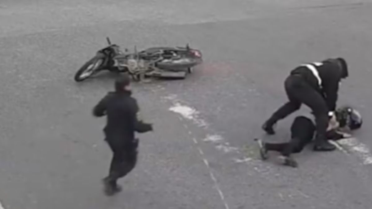 El motociclista fue detenido tras intentar huir de un control en Mar del Plata.