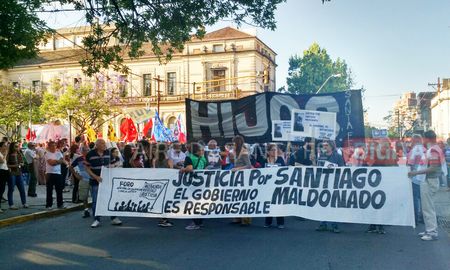 marcharon en santa fe por el caso santiago maldonado marcharon en santa fe por el caso santiago maldonado