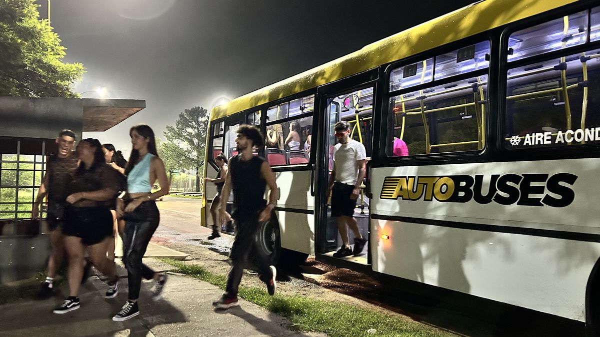 Comenzó a funcionar el colectivo en zona de boliches de Santa Fe.&nbsp;