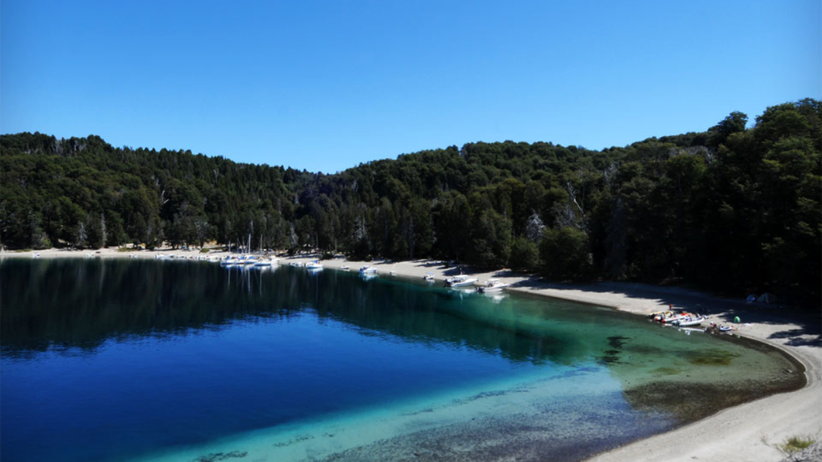 Escapada a las mejores playas de San Carlos de Bariloche, el destino ideal para el verano. Escapada a las mejores playas de San Carlos de Bariloche, el destino ideal para el verano.