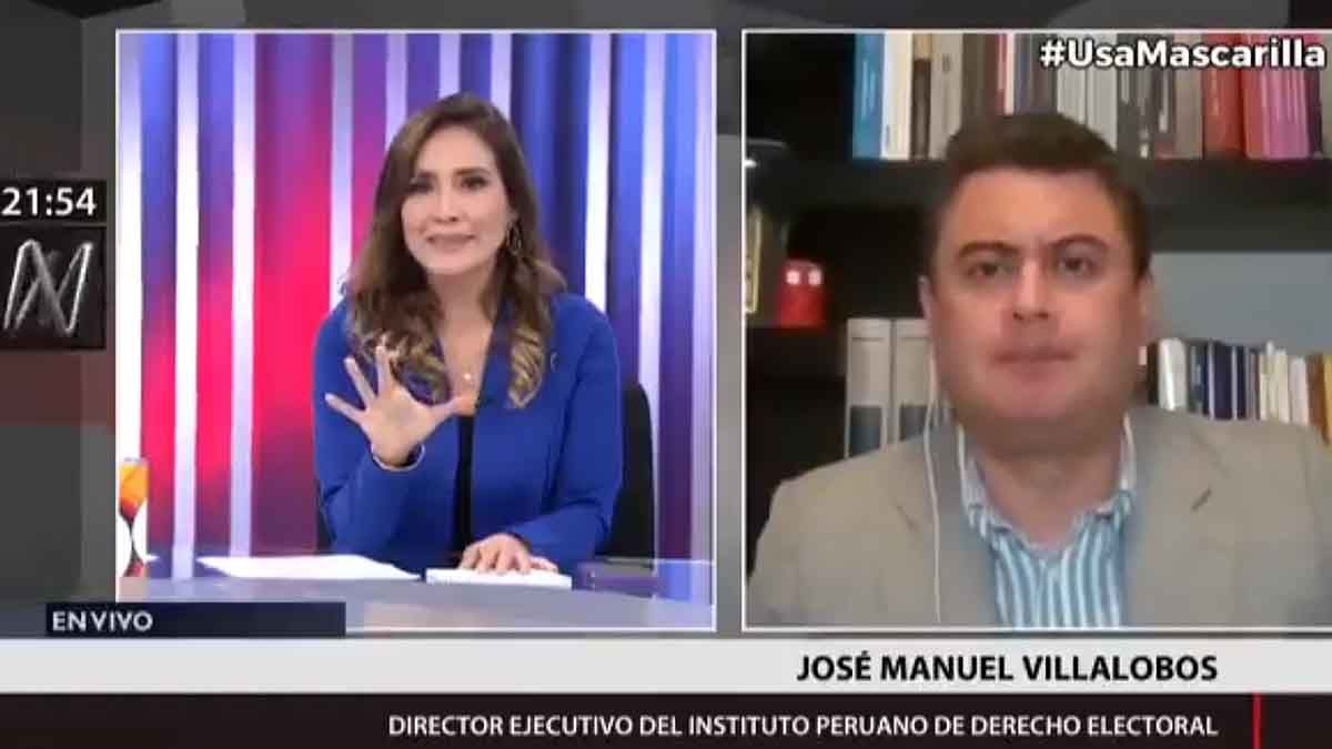 Una periodista trató de llevar tranquilidad mientras ocurría el sismo en Perú este martes a la noche.