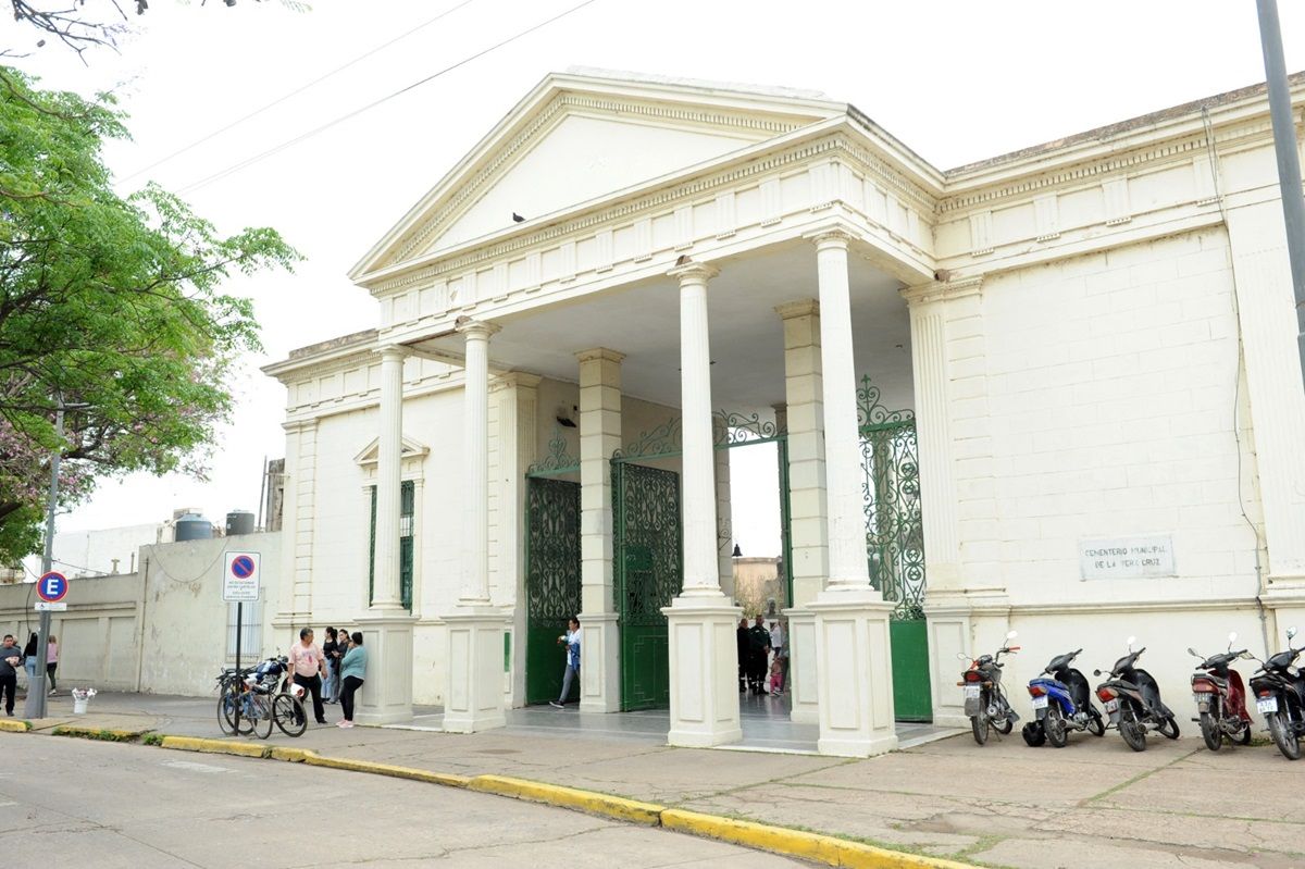El Cementerio Municipal de Santa Fe adaptará sus horarios de visita y servicios funerarios hasta el 31 de marzo de 2026.