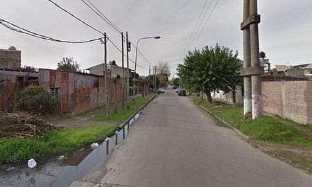 tiroteo en quilmes: un policia mato a uno de los cinco delincuentes que lo asaltaron tiroteo en quilmes: un policia mato a uno de los cinco delincuentes que lo asaltaron