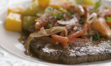 Cómo hacer bife a la criolla, una delicia de la cocina. Cómo hacer bife a la criolla, una delicia de la cocina.