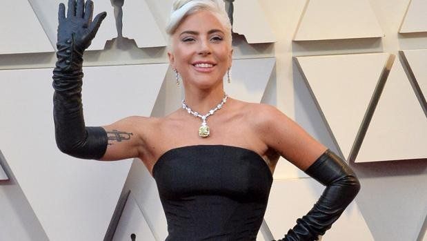Premios Oscar 2019: el secreto del brillante collar que usó Lady Gaga