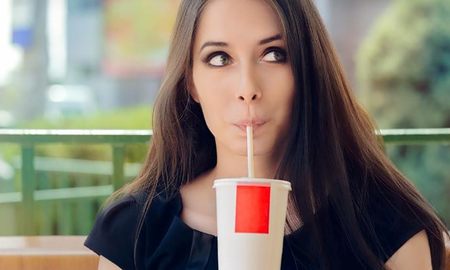 Las únicas dos bebidas saludables recomendadas por Harvard Las únicas dos bebidas saludables recomendadas por Harvard