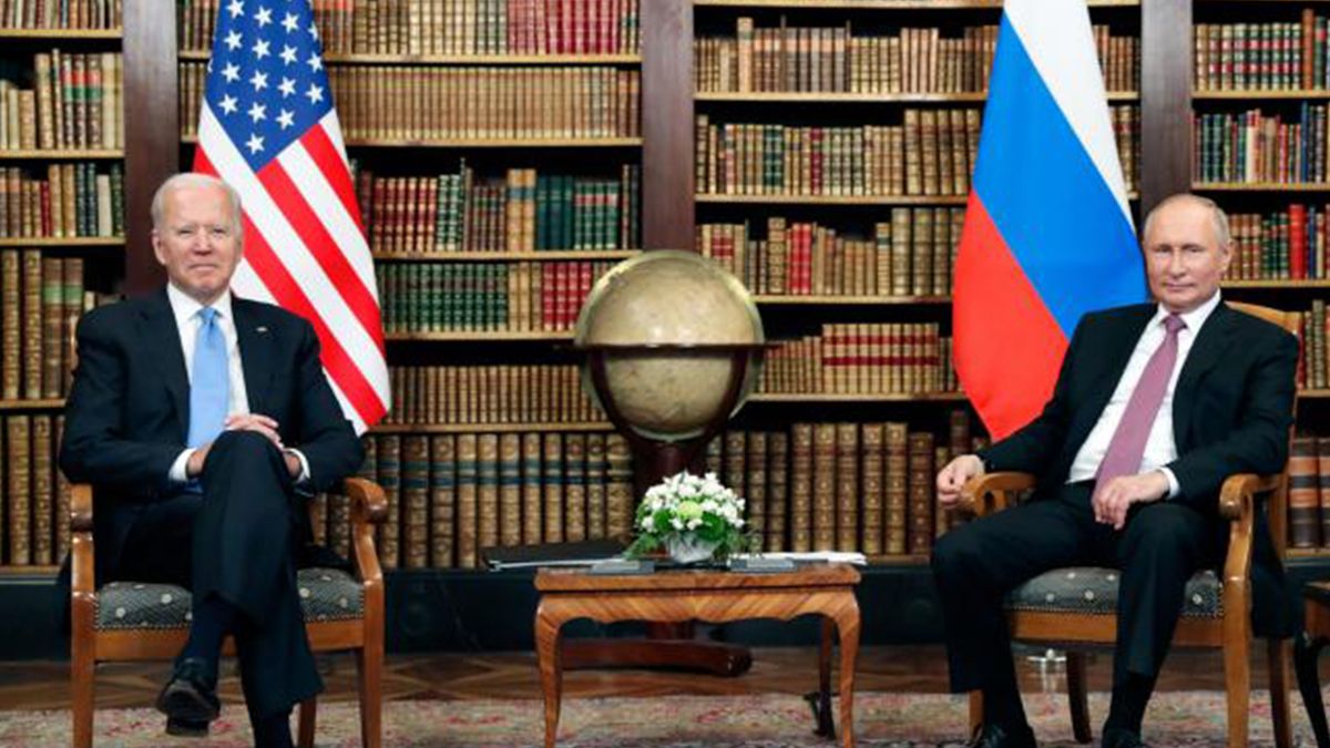 Biden se vio frente a frente con Putin por primera vez desde que asumió la presidencia de Estados Unidos.