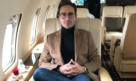 El Estafador de Tinder Simon Leviev reacciona a la serie de Netflix antes de borrar su cuenta de Instagram El Estafador de Tinder Simon Leviev reacciona a la serie de Netflix antes de borrar su cuenta de Instagram