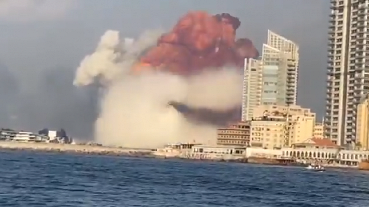 Una enorme explosi&oacute;n ocurri&oacute; este martes en el puerto de Beirut