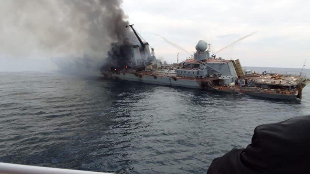 El crucero Moskva se hundió en un ataque ucraniano. 