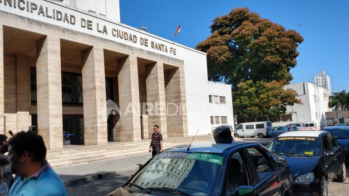 Taxistas y remiseros