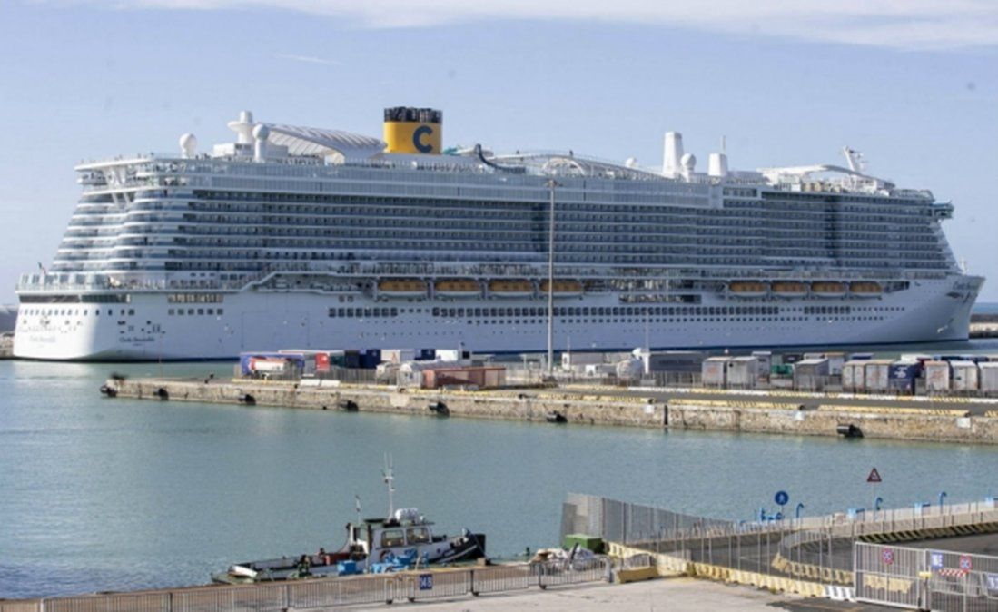 Coronavirus: los primeros análisis a la turista del crucero varado en Italia dieron negativo