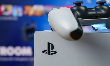 El salto tecnológico hacia el estándar PCIe Gen 5 permitirá que la PlayStation 6 elimine casi por completo las pantallas de carga en los títulos de mundo abierto. El salto tecnológico hacia el estándar PCIe Gen 5 permitirá que la PlayStation 6 elimine casi por completo las pantallas de carga en los títulos de mundo abierto.