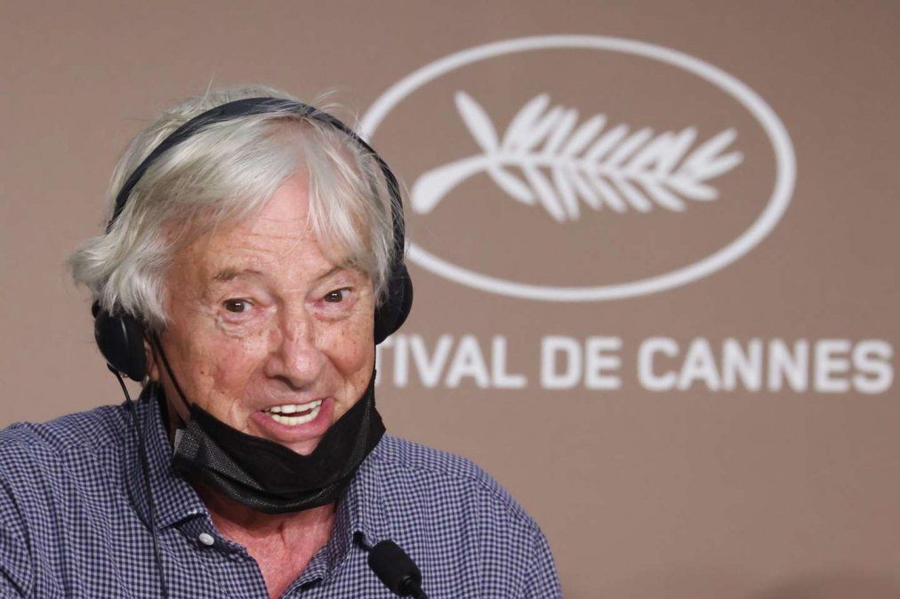 Paul Verhoeven salió a desmentir a Sharon Stone.