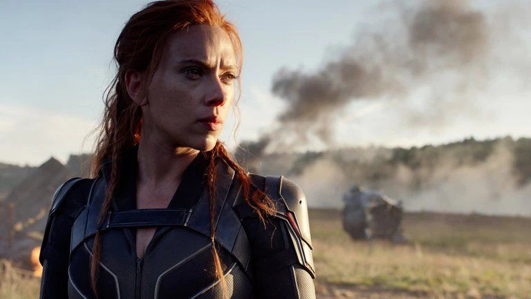 Scarlett Johansson habló de "Black Widow", su nueva película de Marvel.