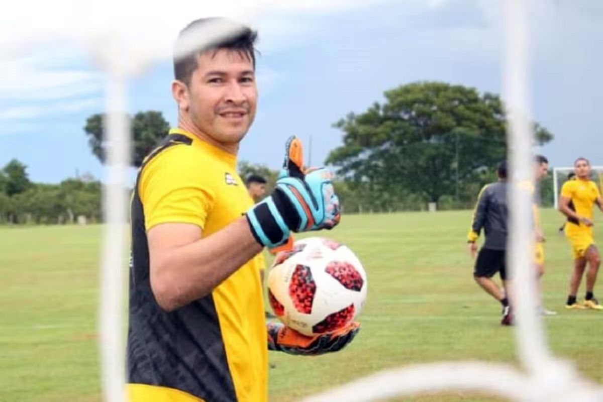 El arquero V&iacute;ctor Centuri&oacute;n fue campe&oacute;n con Olimpia, levant&oacute; la Copa Paraguay con Guaran&iacute; y defendi&oacute; el arco de la Selecci&oacute;n paraguaya.