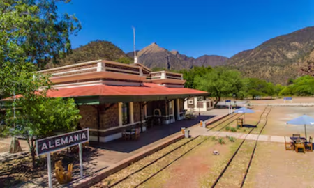 escapada a un paraiso oculto de salta con una cascada magica que enamora a los visitantes escapada a un paraiso oculto de salta con una cascada magica que enamora a los visitantes