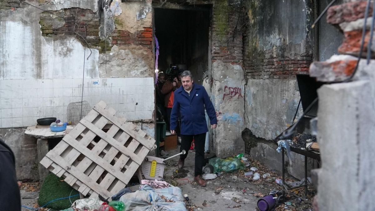 Es el inmueble número 120 que se derrumba en toda la provincia en el marco de la Ley de Microtráfico que se puso en marcha durante la gestión de Maximiliano Pullaro. Es el inmueble número 120 que se derrumba en toda la provincia en el marco de la Ley de Microtráfico que se puso en marcha durante la gestión de Maximiliano Pullaro.