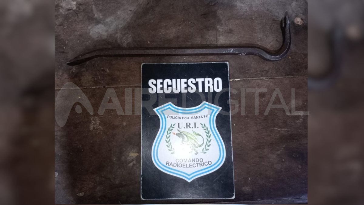 Le secuestraron una barreta de hierro a siete menores en el barrio Guadalupe