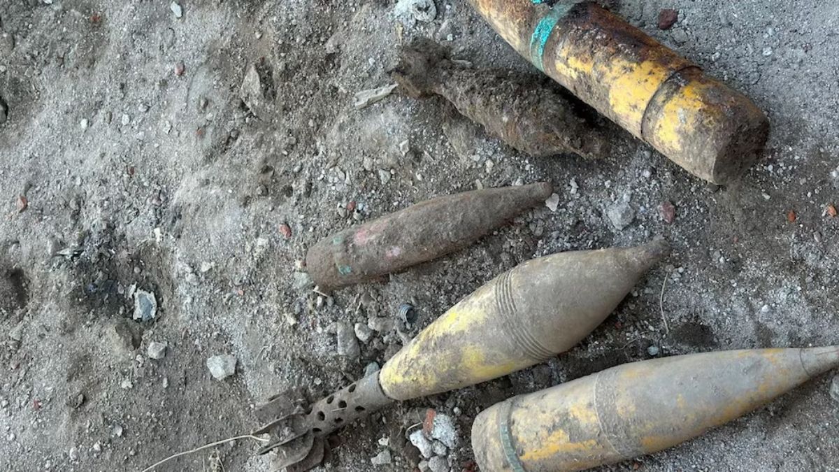 Los artefactos explosivos hallados durante la remodelación de una vivienda en Villa María. Los artefactos explosivos hallados durante la remodelación de una vivienda en Villa María.