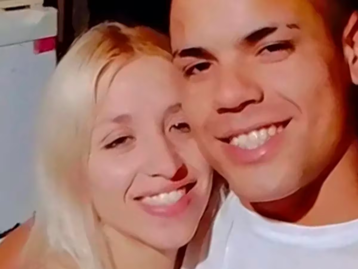 Una pareja caminaba por la banquina y fue atropellada en medio de la noche: Le reventó la cabeza