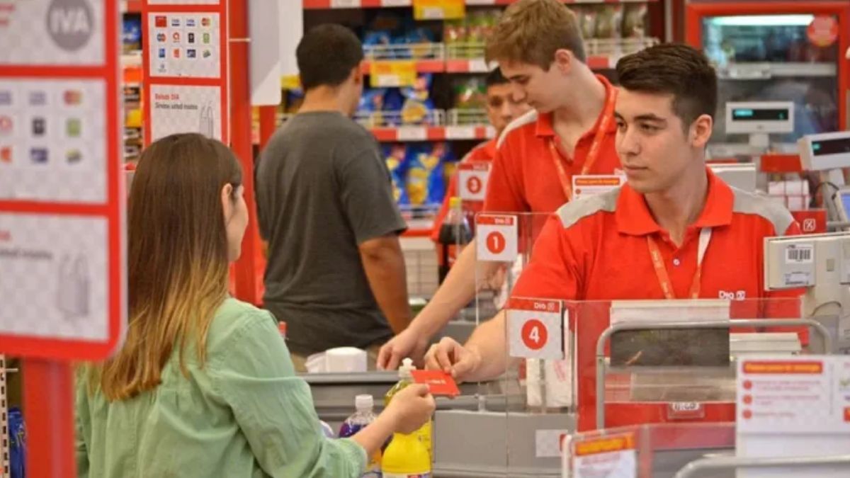 Tres supermercados buscan empleados home office en febrero 2025 por sueldos desde $900.000