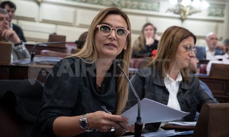 Amalia Granata se retiró del recinto antes del debate sobre los discursos de odio. Amalia Granata se retiró del recinto antes del debate sobre los discursos de odio.