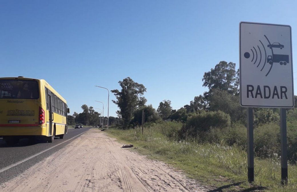 Además de cinemómetros, se pedirá autorización para instalar dispositivos de captura de imágenes en los semáforos como fotomulta.