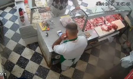 Ocurrió en un local del barrio San Carlos. El comerciante vio que a la terminal virtual le salía humo y pudo alejarse a tiempo. Ocurrió en un local del barrio San Carlos. El comerciante vio que a la terminal virtual le salía humo y pudo alejarse a tiempo.