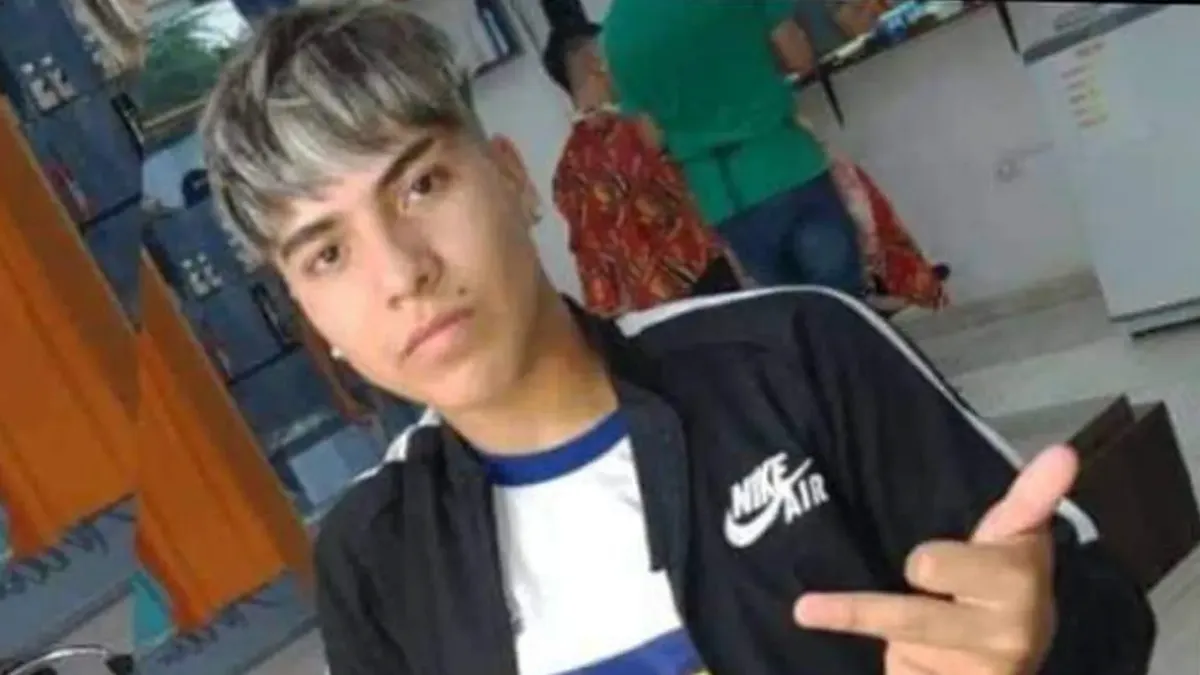 Habló la mamá del adolescente asesinado en Jesús María: Veinte personas atacaron a mi hijo