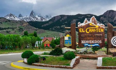 El valor de la tasa turística en El Chaltén se ajusta automáticamente con el precio del combustible para evitar que el fondo de mantenimiento pierda poder adquisitivo frente a la inflación. El valor de la tasa turística en El Chaltén se ajusta automáticamente con el precio del combustible para evitar que el fondo de mantenimiento pierda poder adquisitivo frente a la inflación.