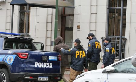 El momento en que fue detenido el letrado rafaelino. El momento en que fue detenido el letrado rafaelino.
