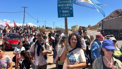 Masiva caravana en Mendoza contra el proyecto minero respaldado por Javier Milei
