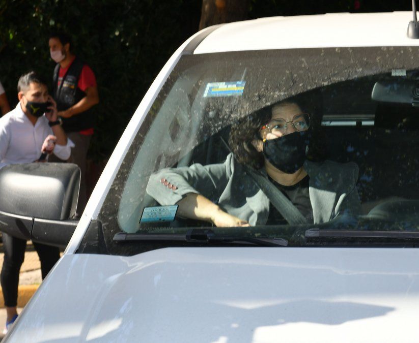 Así ingresaba Carla Vizzotti a la quinta presidencial de Olivos para jurar como nueva ministra de Salud de la Nación.