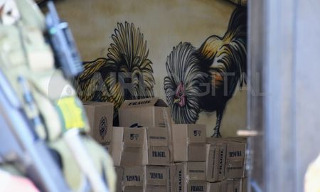 En el allanamiento al fundador de Los Monos, hallaron 137 cajas de alimentos de un plan municipal. En el allanamiento al fundador de Los Monos, hallaron 137 cajas de alimentos de un plan municipal.