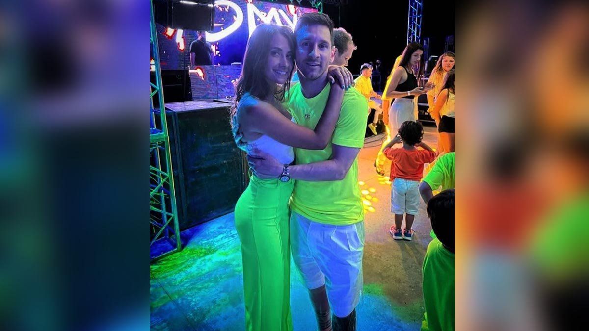 Tanto Messi como su mujer, Antonela Roccuzzo, había estado muy activos durante sus vacaciones en Argentina. Ambos disfrutaron de Navidad y Año Nuevo en su ciudad natal junto a sus hijos Thiago, Mateo y Ciro.