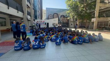 Jerárquicos se suma a la campaña solidaria de AIRE para reunir 1350 cajas navideñas