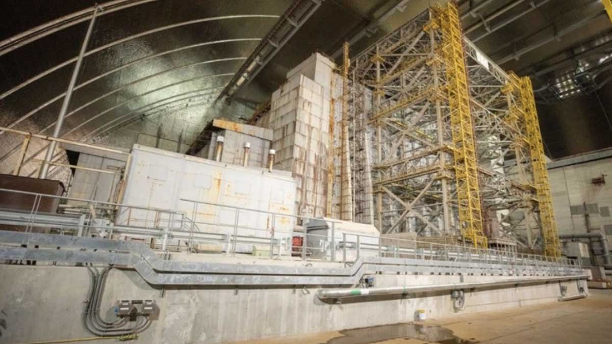 Una vista del Nuevo Confinamiento Seguro (NCS) de la Central Nuclear de Chernóbil (CNC), en Kiev, Ucrania.